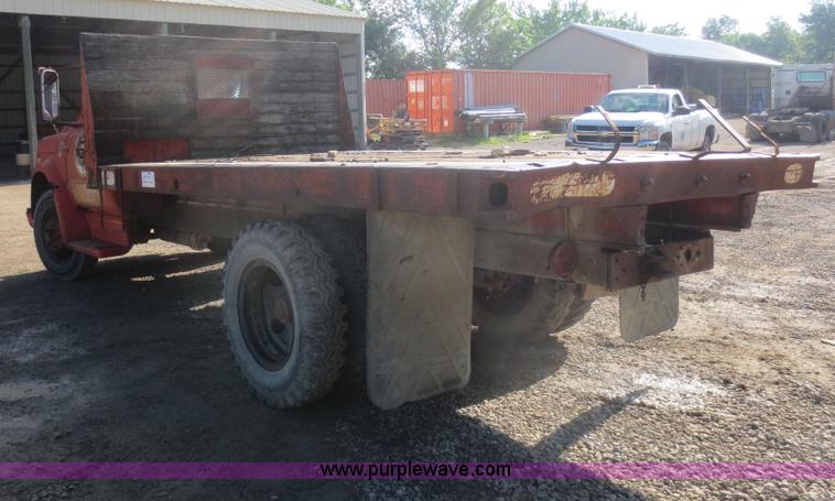 image for item D2075 1968 Chevrolet C40 flatbed truck