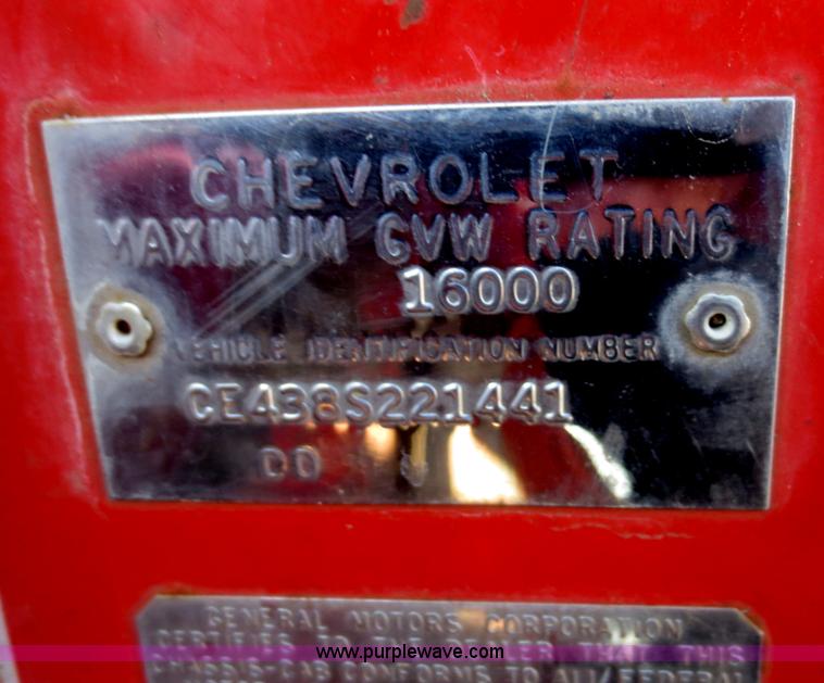 image for item D2075 1968 Chevrolet C40 flatbed truck