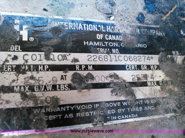 image for item D2076 1971 International Cargostar oil distribution truck