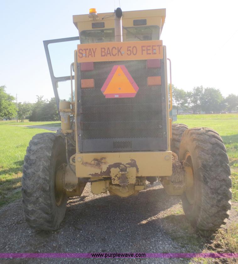 image for item D2077 1997 Caterpillar 120H articulated motor grader