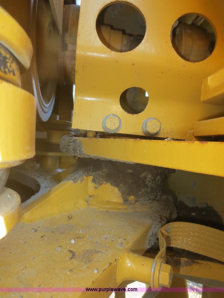 image for item D2077 1997 Caterpillar 120H articulated motor grader