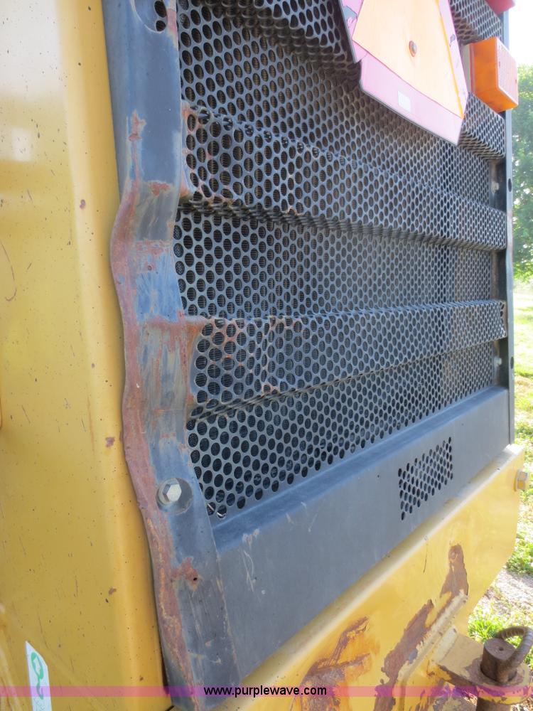 image for item D2077 1997 Caterpillar 120H articulated motor grader