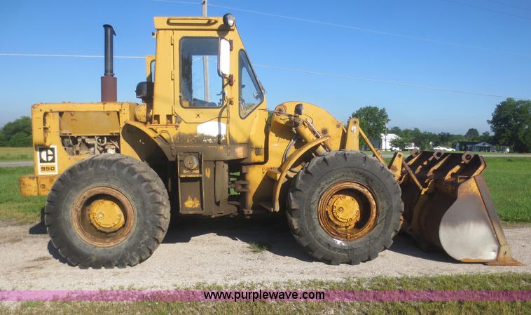 image for item D2078 1980 Caterpillar 950 articulated wheel loader