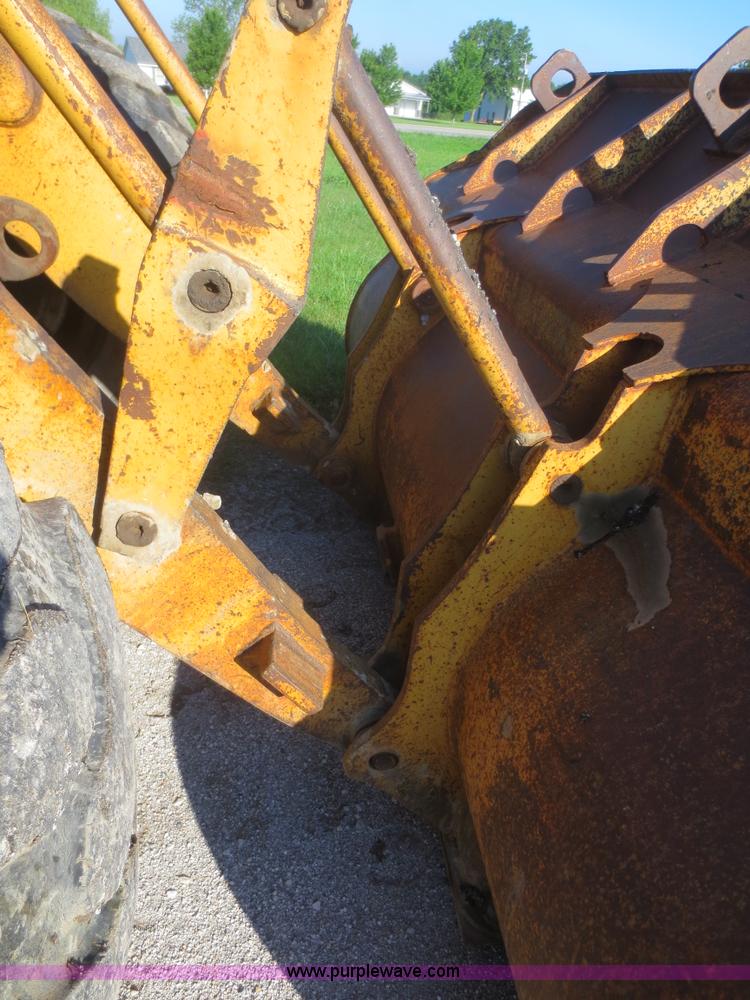 image for item D2078 1980 Caterpillar 950 articulated wheel loader