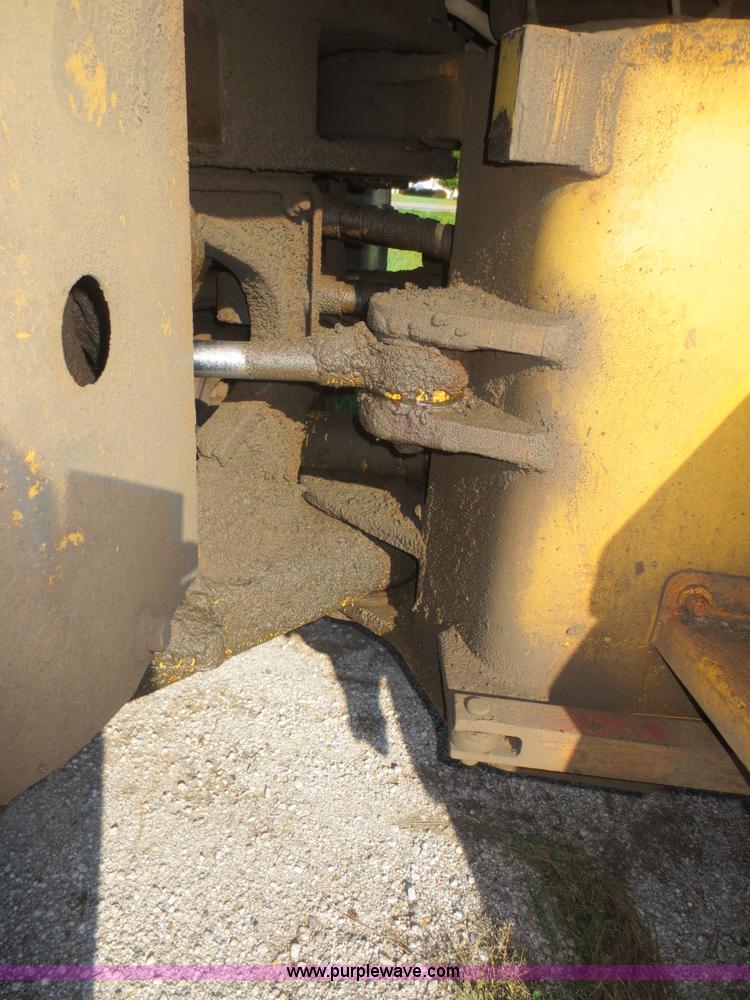 image for item D2078 1980 Caterpillar 950 articulated wheel loader