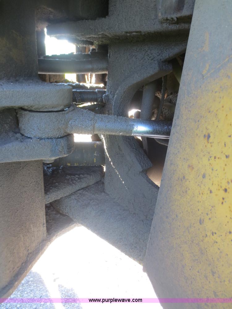 image for item D2078 1980 Caterpillar 950 articulated wheel loader