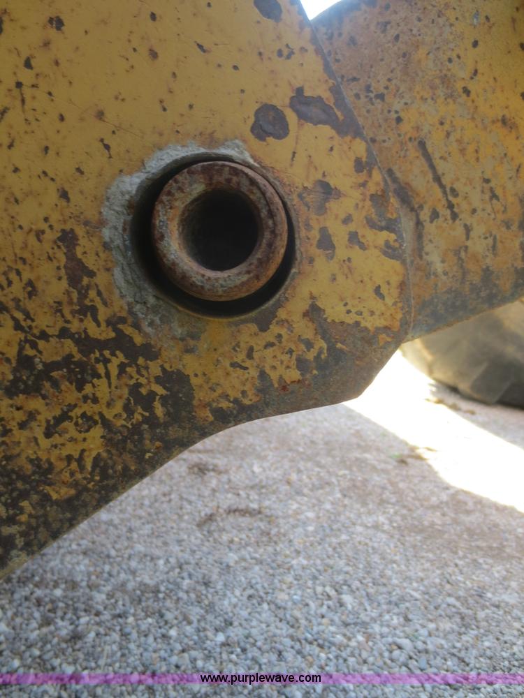 image for item D2078 1980 Caterpillar 950 articulated wheel loader