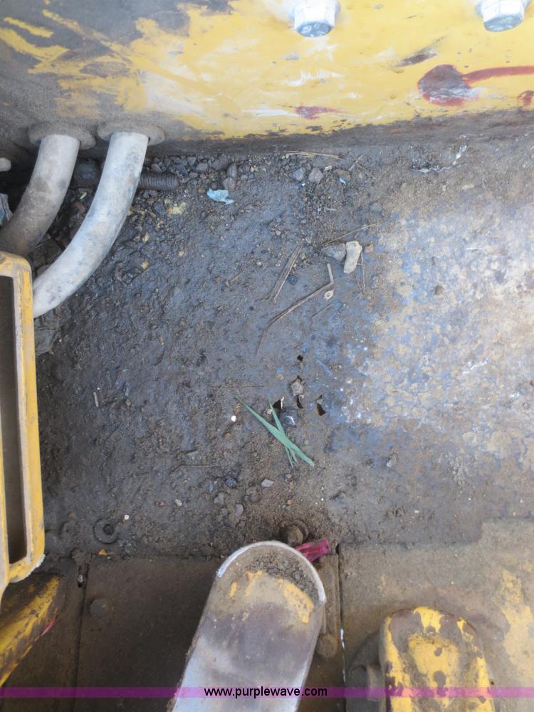 image for item D2078 1980 Caterpillar 950 articulated wheel loader