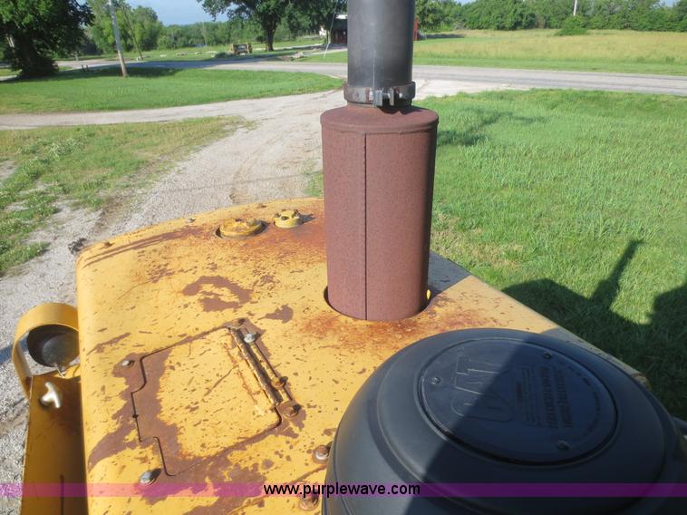 image for item D2078 1980 Caterpillar 950 articulated wheel loader