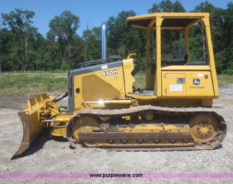 image for item D2080 2003 John Deere 450H LT Series dozer