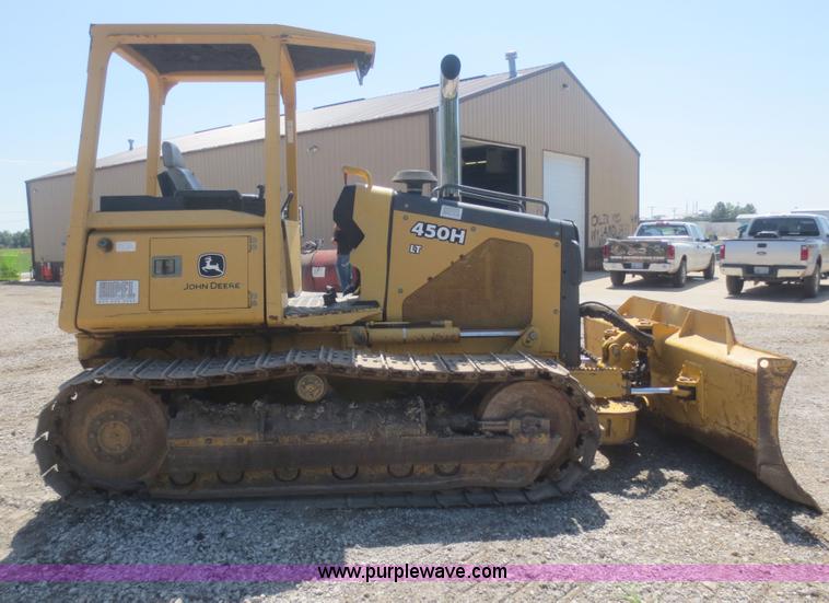 image for item D2080 2003 John Deere 450H LT Series dozer