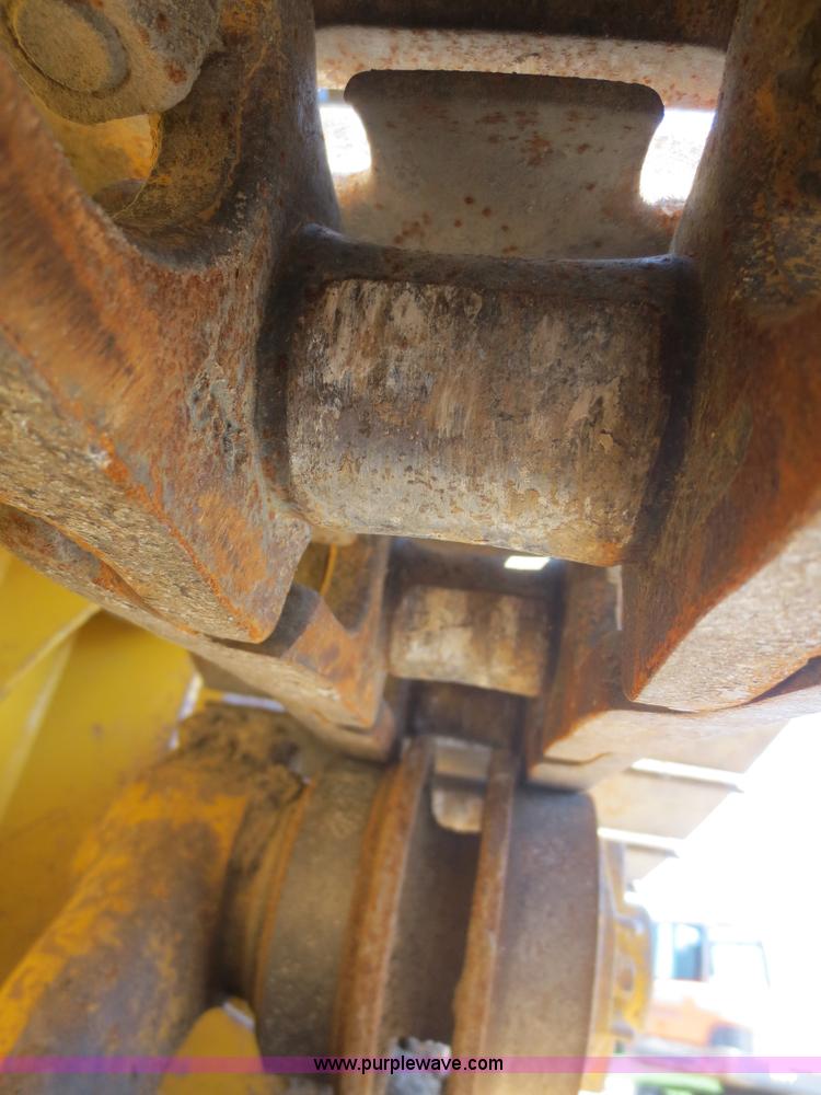 image for item D2080 2003 John Deere 450H LT Series dozer