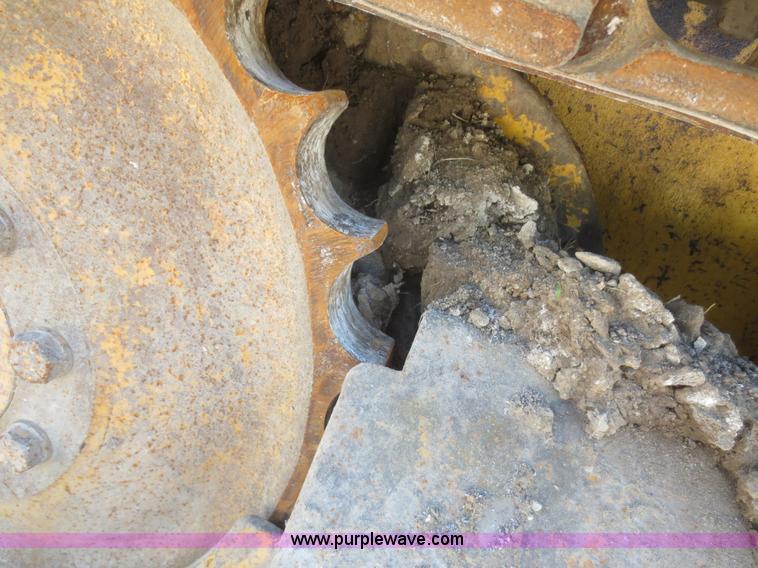 image for item D2080 2003 John Deere 450H LT Series dozer