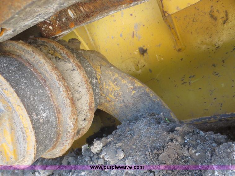 image for item D2080 2003 John Deere 450H LT Series dozer