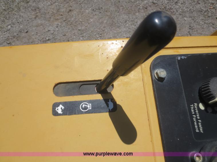 image for item D2080 2003 John Deere 450H LT Series dozer