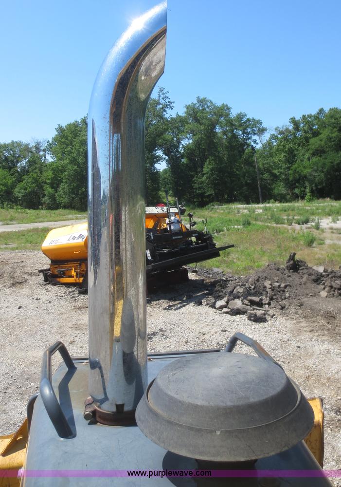 image for item D2080 2003 John Deere 450H LT Series dozer