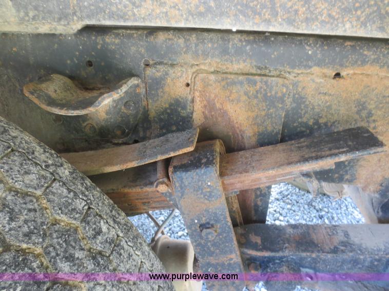 image for item D2081 1976 Ford 8000 dump truck