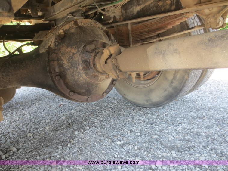 image for item D2081 1976 Ford 8000 dump truck