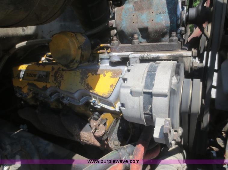 image for item D2081 1976 Ford 8000 dump truck