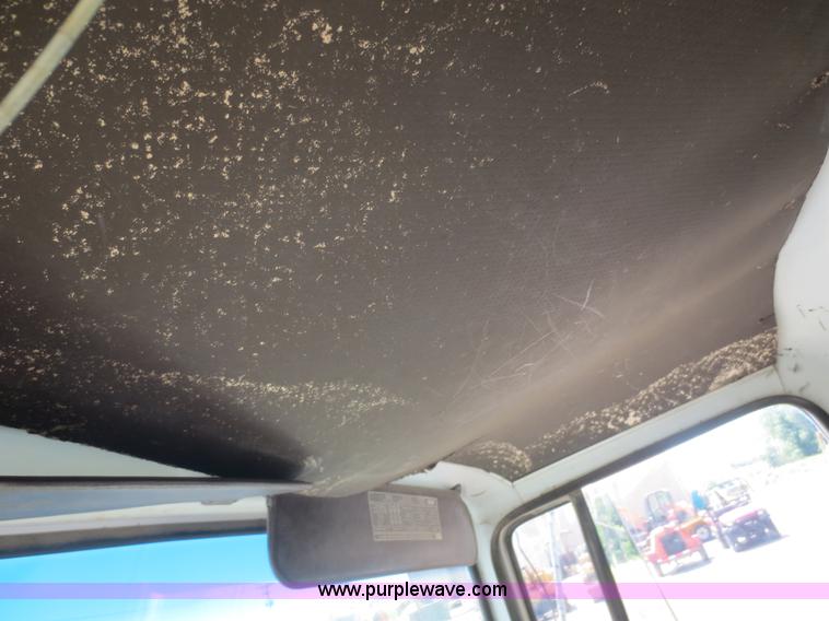 image for item D2081 1976 Ford 8000 dump truck