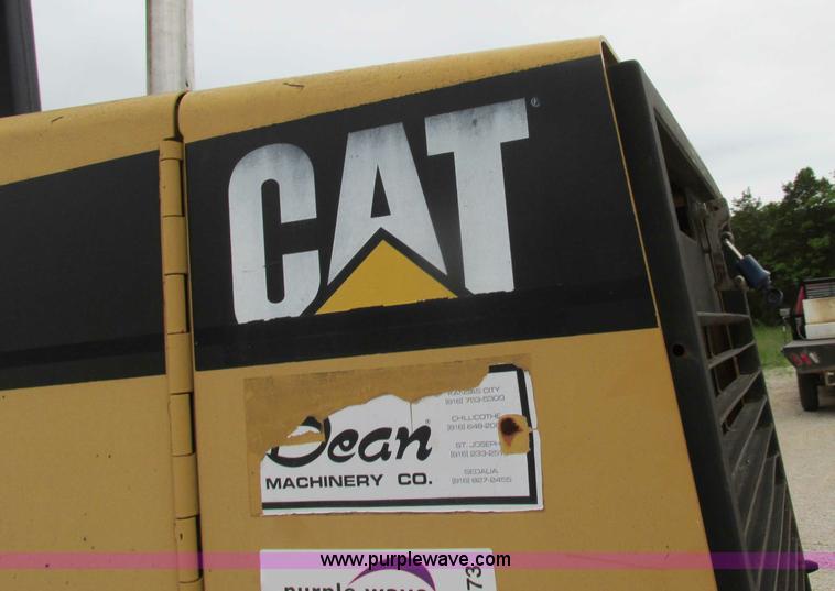 image for item D3973 1996 Caterpillar CS-433C vibratory roller