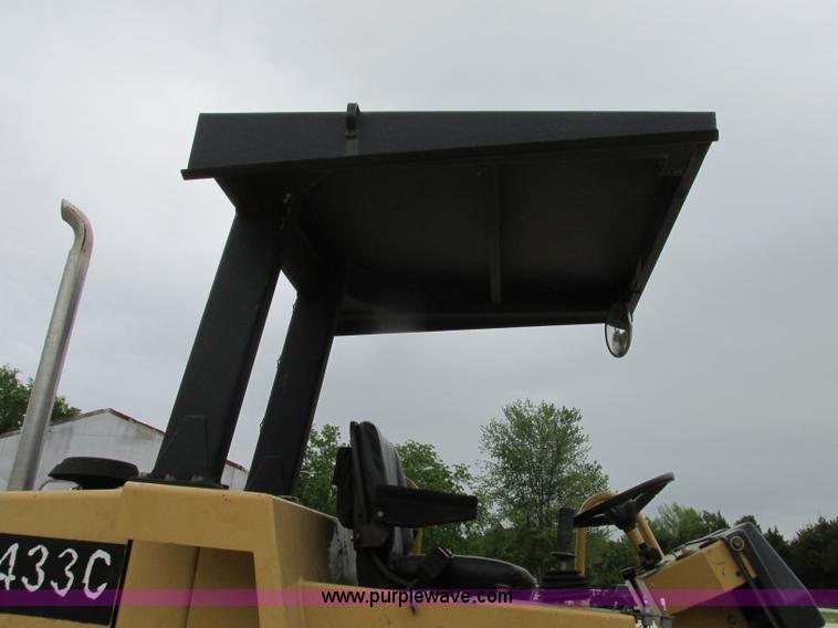 image for item D3973 1996 Caterpillar CS-433C vibratory roller