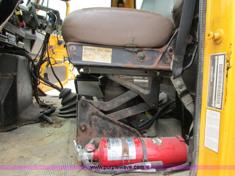 image for item D3974 1998 International 4900 dump truck