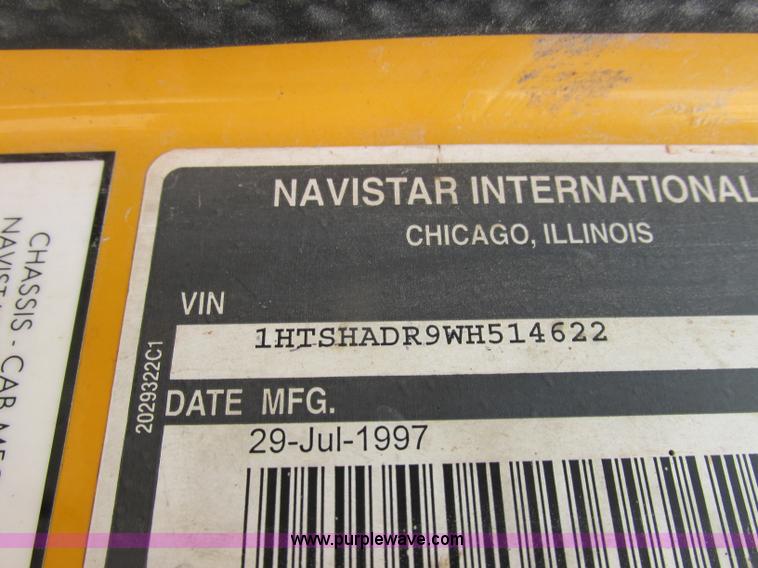 image for item D3974 1998 International 4900 dump truck