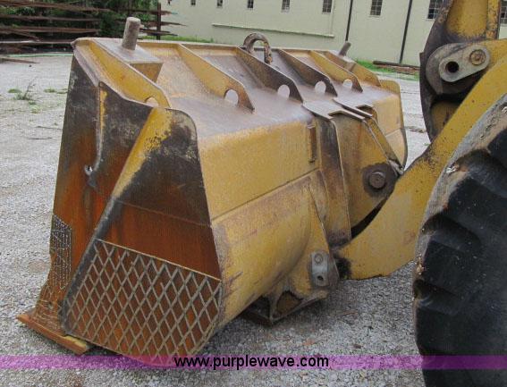 image for item D3983 1996 Caterpillar 966F Series II articulated loader