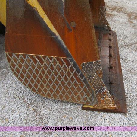 image for item D3983 1996 Caterpillar 966F Series II articulated loader