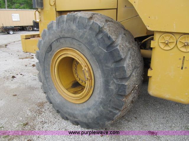 image for item D3983 1996 Caterpillar 966F Series II articulated loader