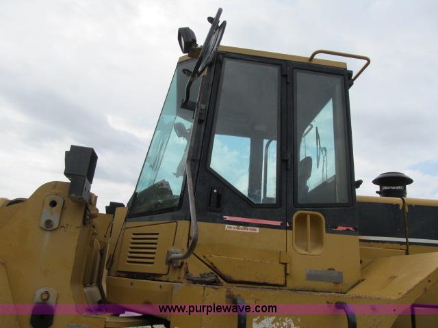 image for item D3983 1996 Caterpillar 966F Series II articulated loader