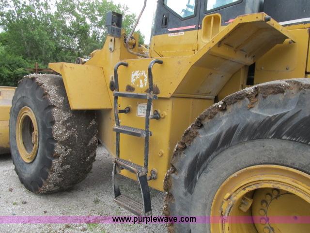 image for item D3983 1996 Caterpillar 966F Series II articulated loader