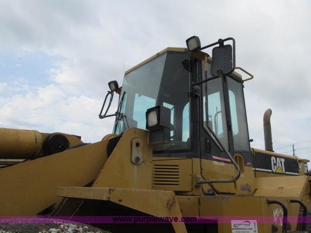 image for item D3983 1996 Caterpillar 966F Series II articulated loader