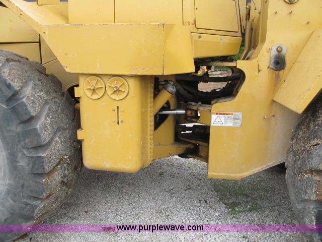 image for item D3983 1996 Caterpillar 966F Series II articulated loader