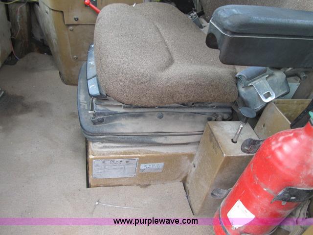 image for item D3983 1996 Caterpillar 966F Series II articulated loader