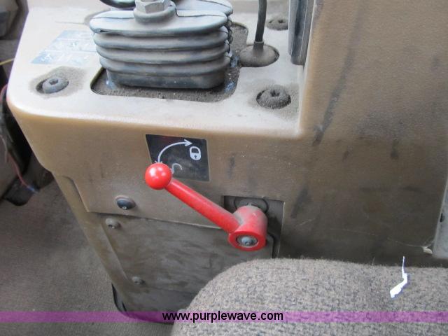 image for item D3983 1996 Caterpillar 966F Series II articulated loader