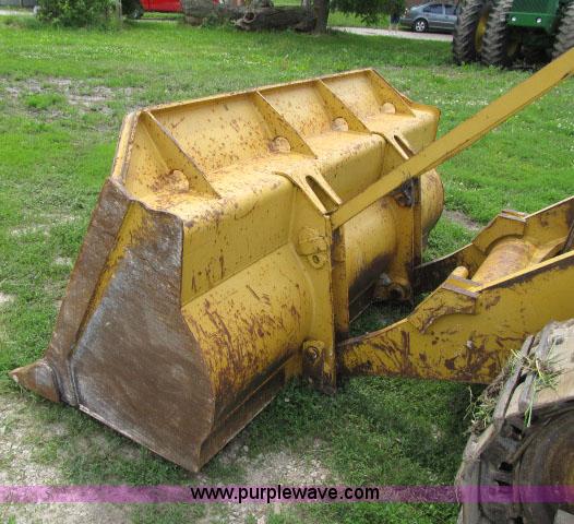 image for item D3985 2002 Caterpillar 939C track loader
