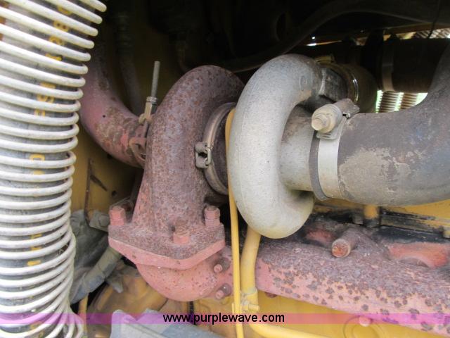 image for item D3985 2002 Caterpillar 939C track loader