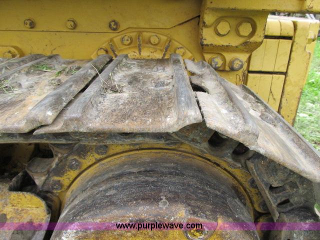image for item D3985 2002 Caterpillar 939C track loader
