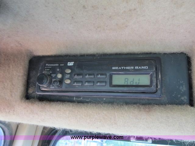 image for item D3985 2002 Caterpillar 939C track loader