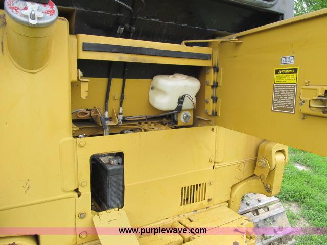 image for item D3985 2002 Caterpillar 939C track loader