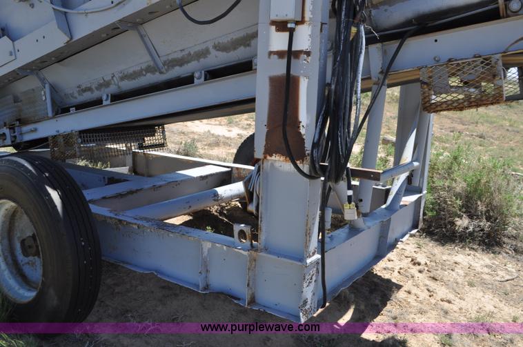 image for item F2002 Deister vibrating screen