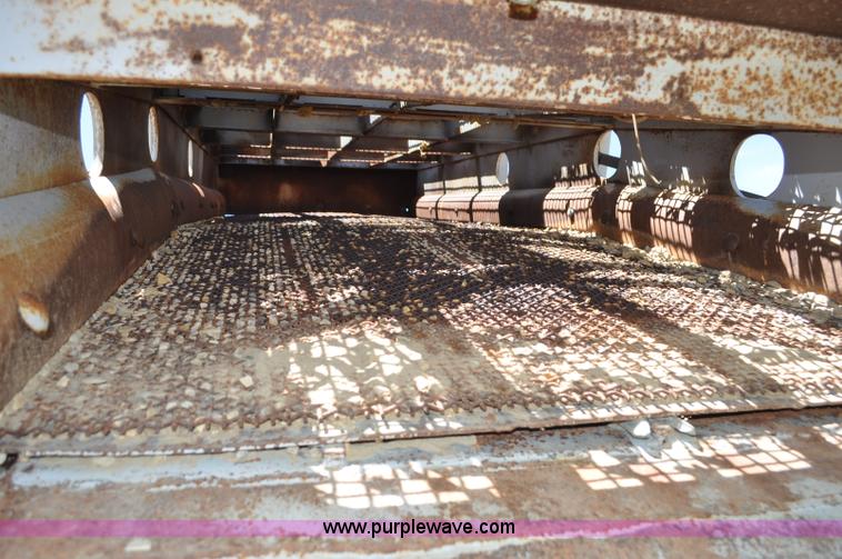 image for item F2002 Deister vibrating screen