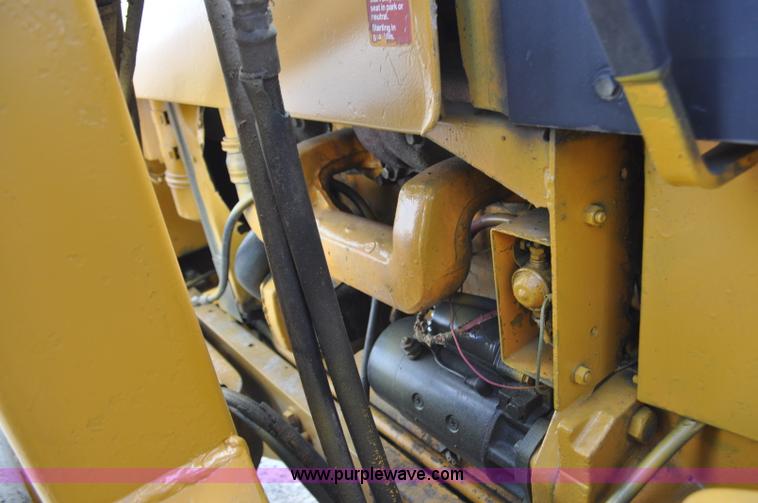 image for item F2004 John Deere 500C backhoe