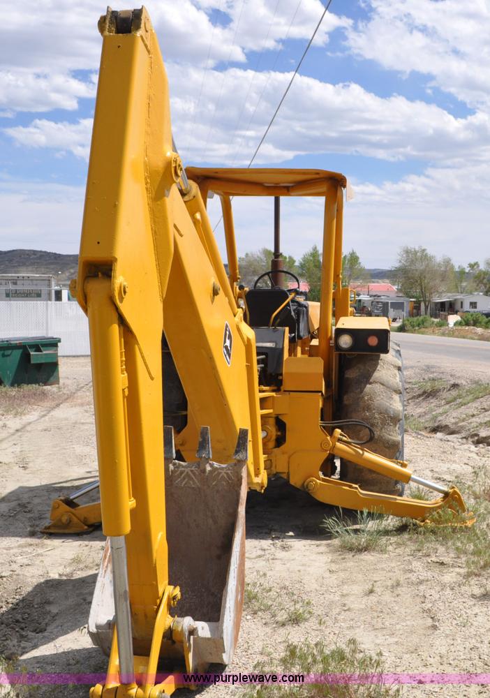 image for item F2004 John Deere 500C backhoe