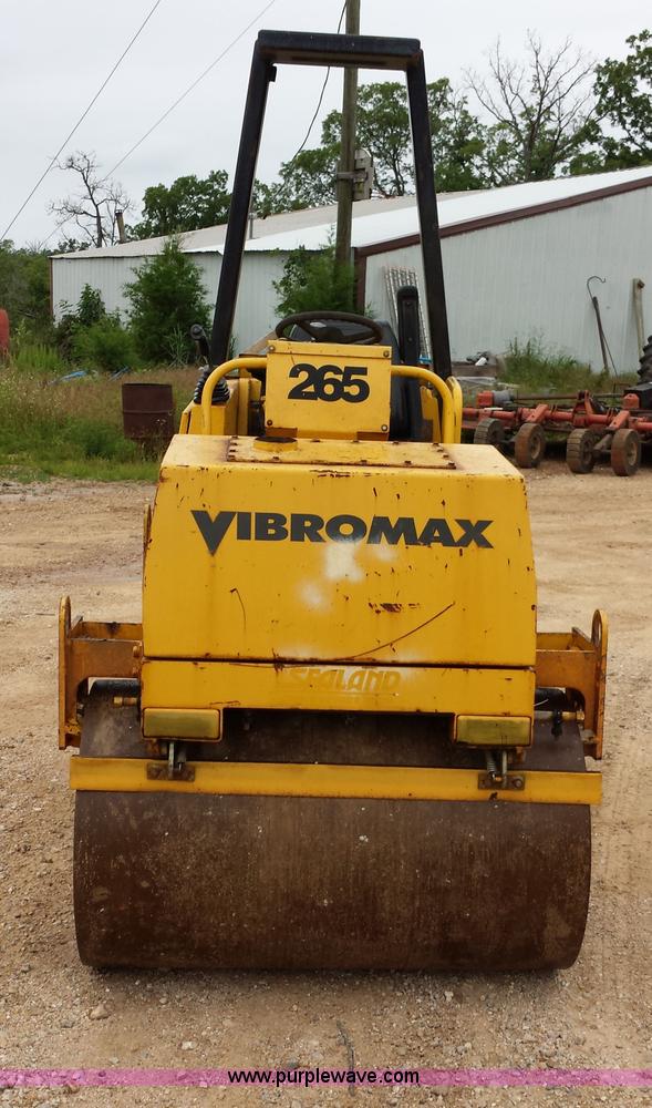 image for item F4905 Vibromax 265 articulated double drum roller