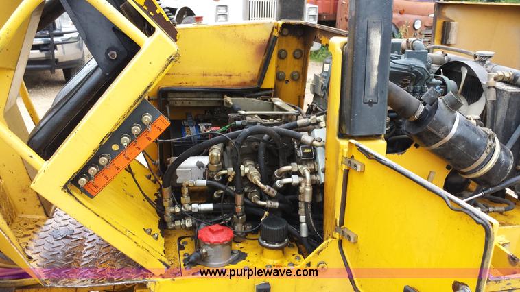 image for item F4905 Vibromax 265 articulated double drum roller