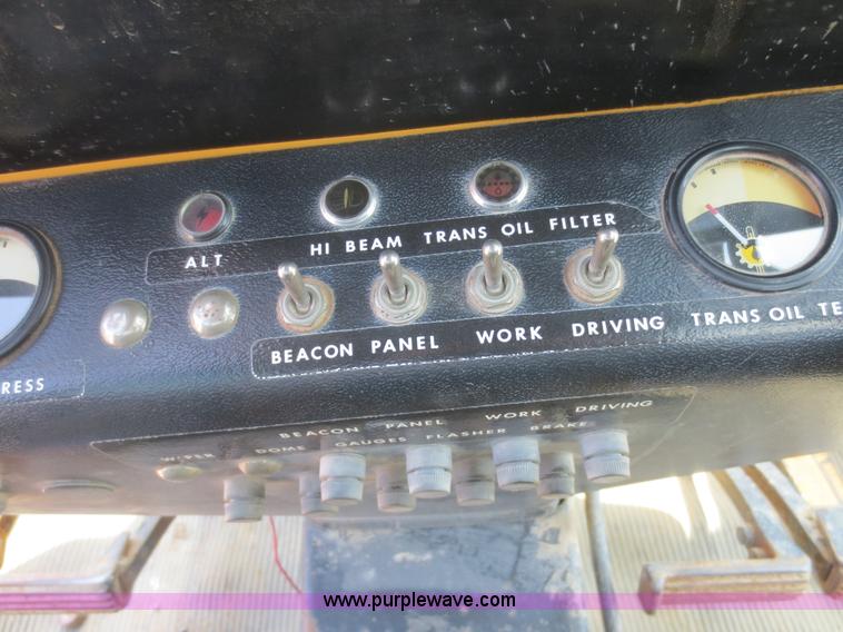 image for item F6999 1984 John Deere 570A articulated motor grader