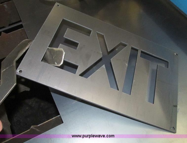 image for item F7390 Plasma Cam Power Max 1000 plasma cutter